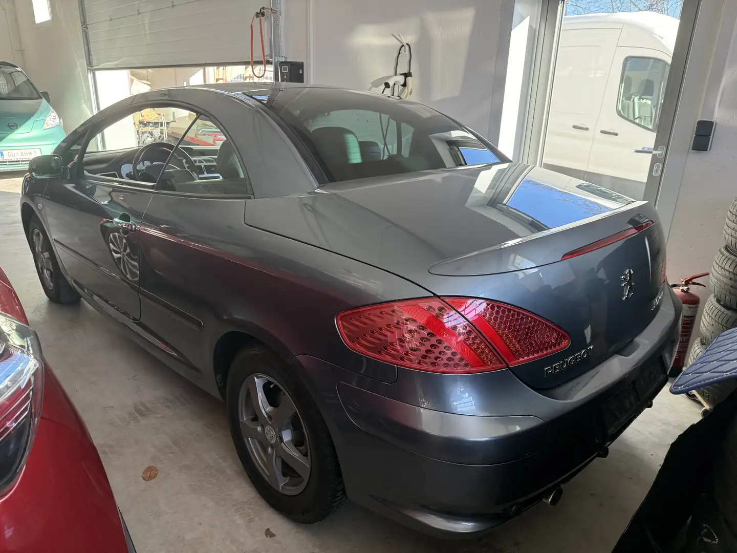 Peugeot 307 307 CC 2,0 16V Grau - 1