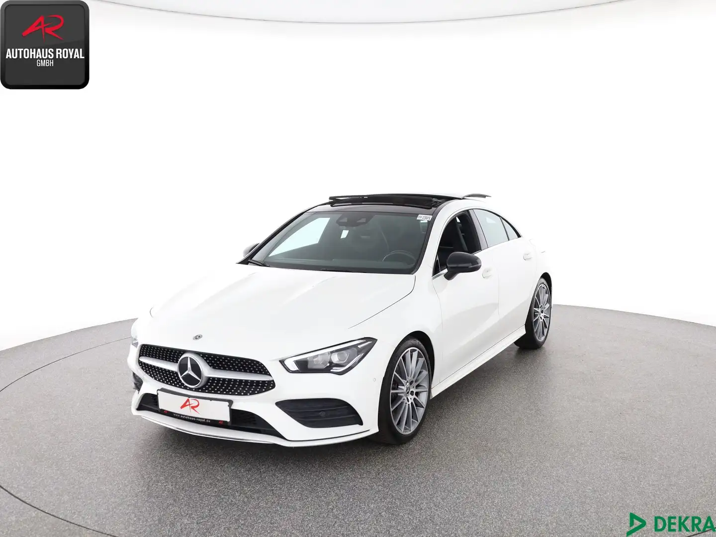 Mercedes-Benz CLA 220 CLA 220 Coupe AMG KAMERA,PANORAMA,AMBIENTE,WIDE Weiß - 1