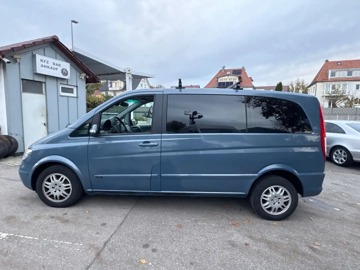Mercedes-Benz Viano Fun 2.2 CDI kompakt*5Sitzer*BETT* Grau - 2