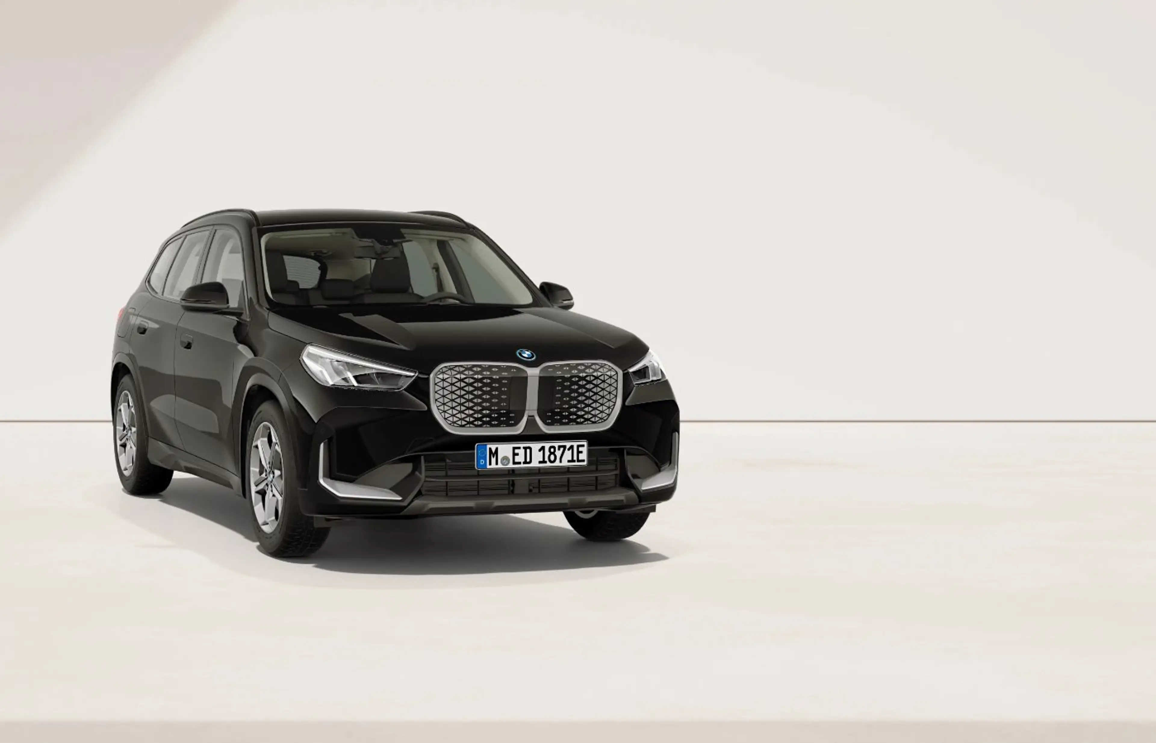 BMW iX1 eDrive20 *Bestellaktion* — photo 3