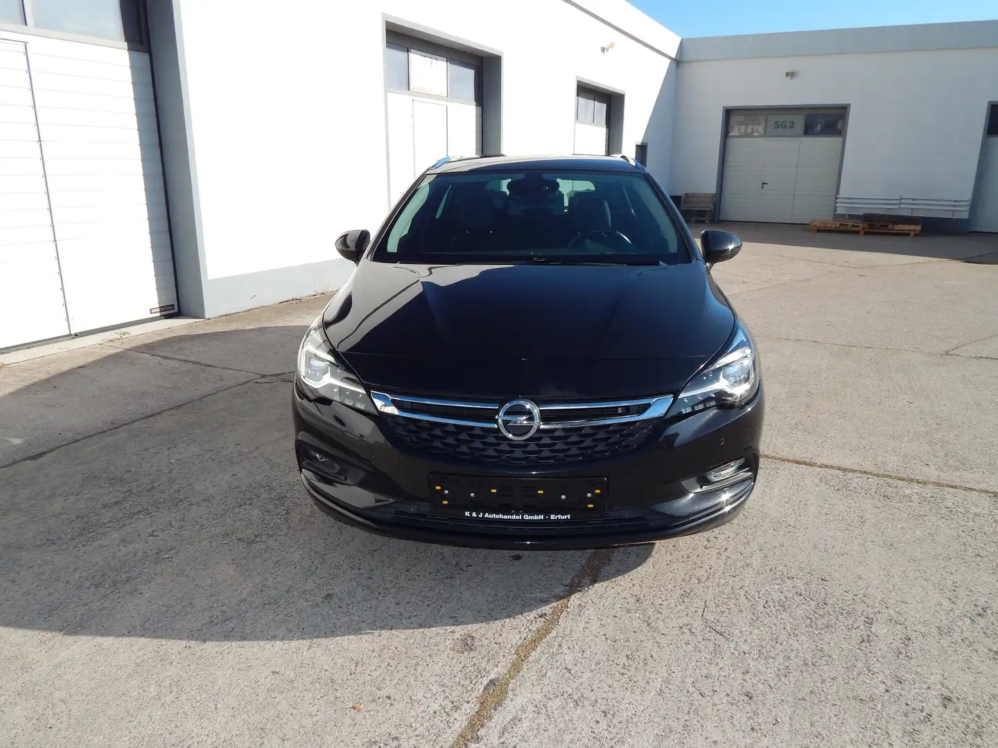 Opel Astra INNOVATION Start/Stop*1.HAND*99 TKM*LM*LED*TÜV* Noir - 2