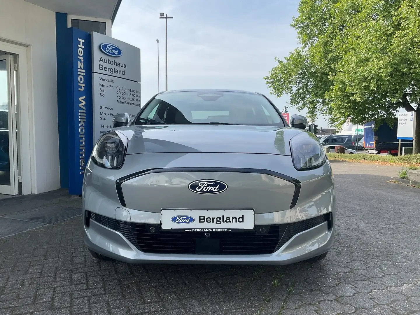 Ford Puma Premium 168PS *iACC*LED*360*PDC*SHZ* Silber - 2
