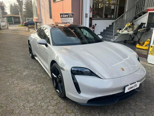 Porsche Taycan 4S 5p.