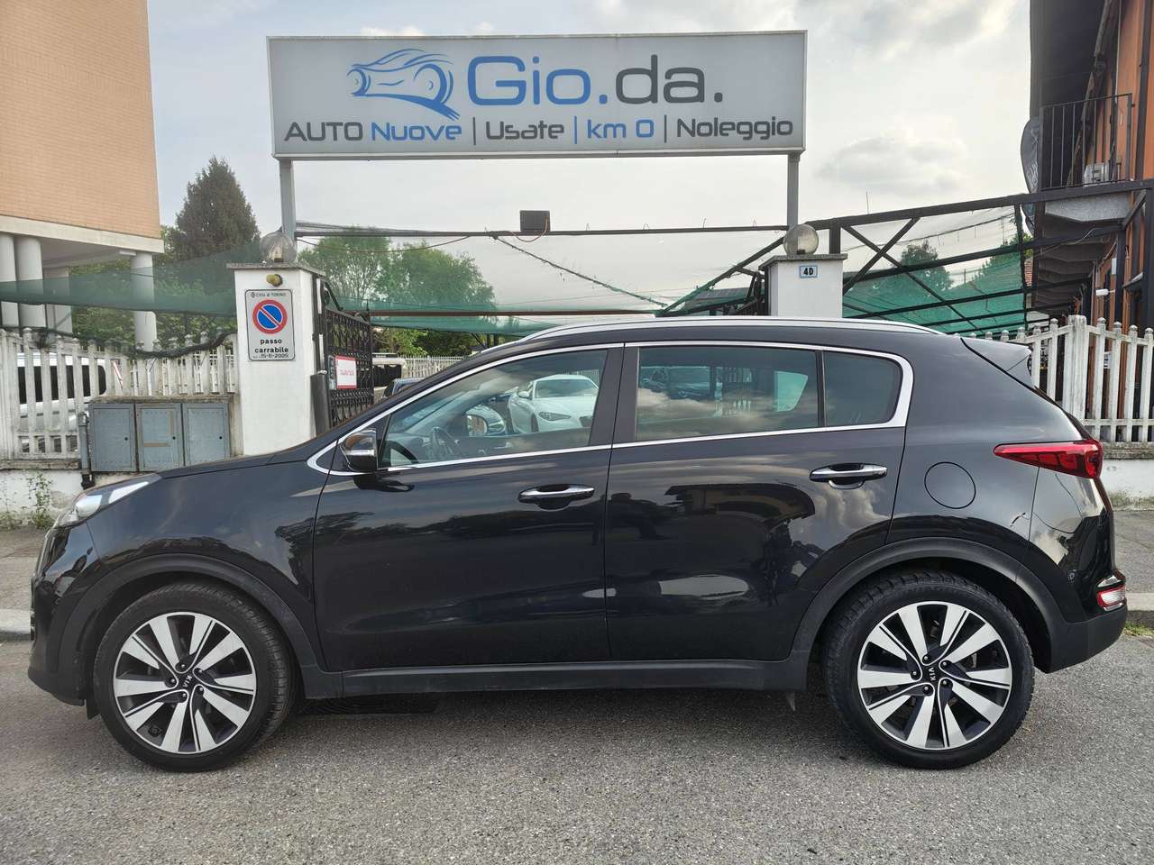 Kia Sportage KIA SPORTAGE 1.7 141 CV CLASS STYLE KM 140362-2017