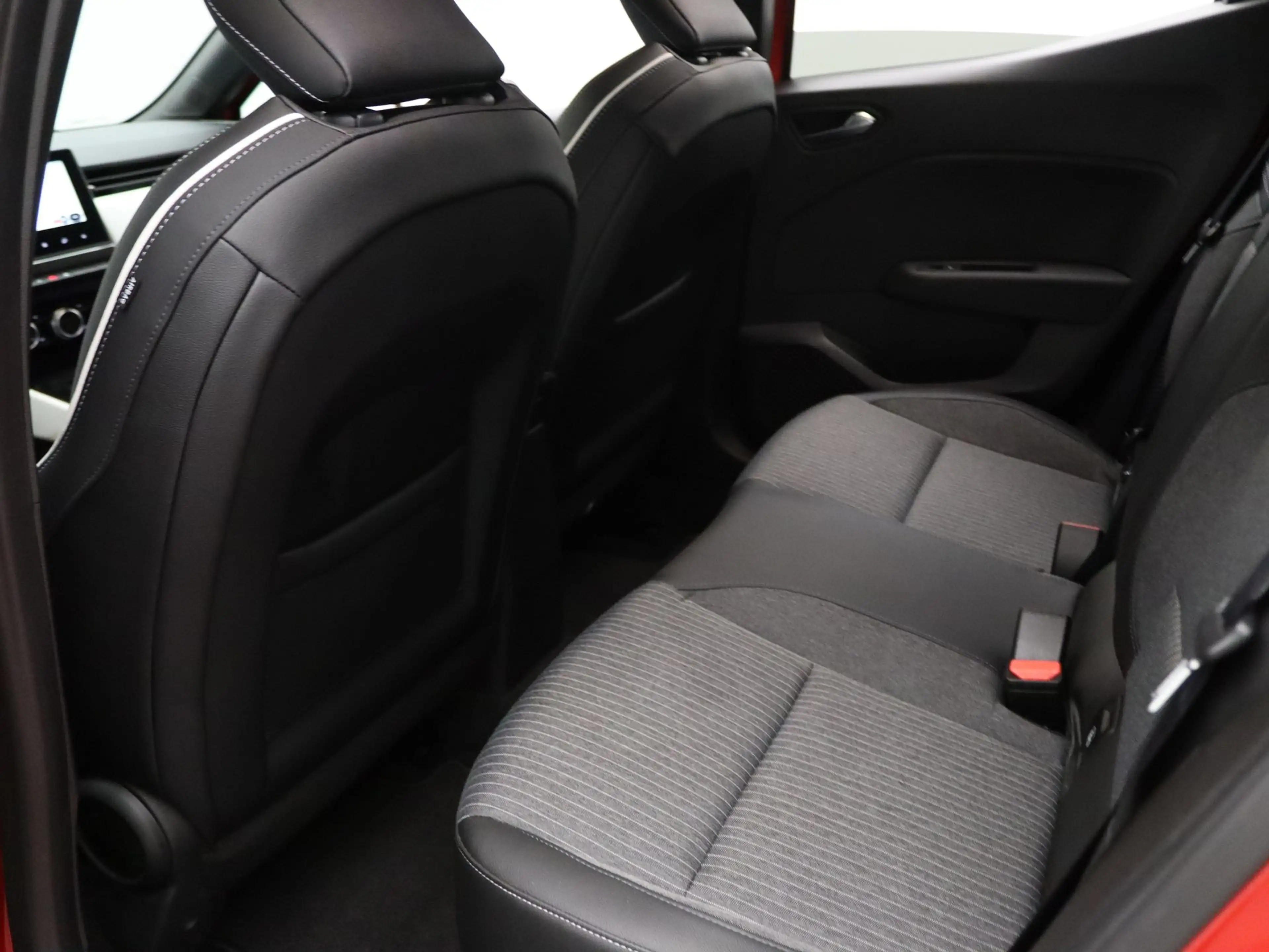 Renault Clio E-Tech Hybrid 145pk Techno Automaat Camera | Navi — photo 26