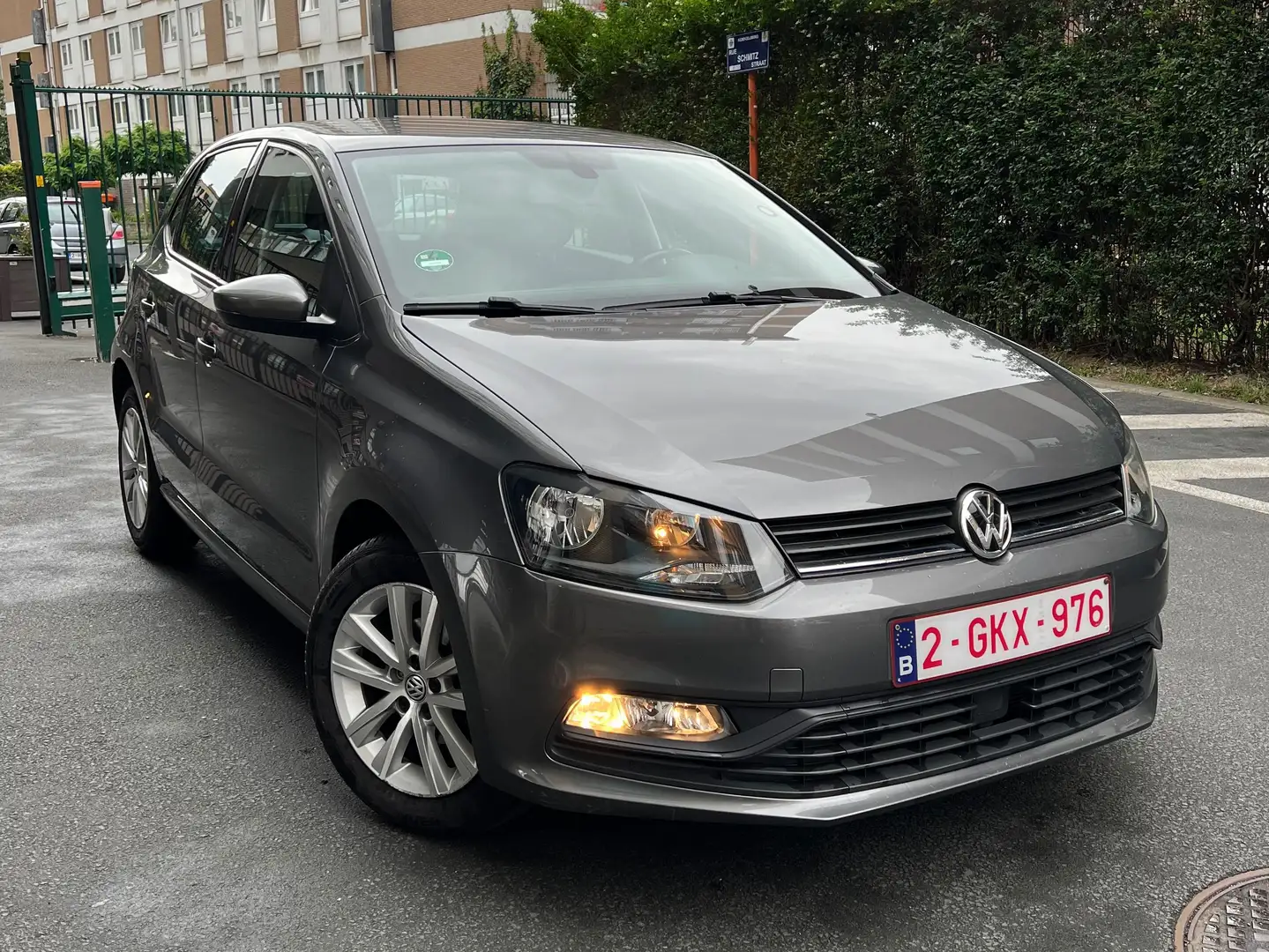 Volkswagen Polo 1.2 TSI Trendline BMT Gris - 1