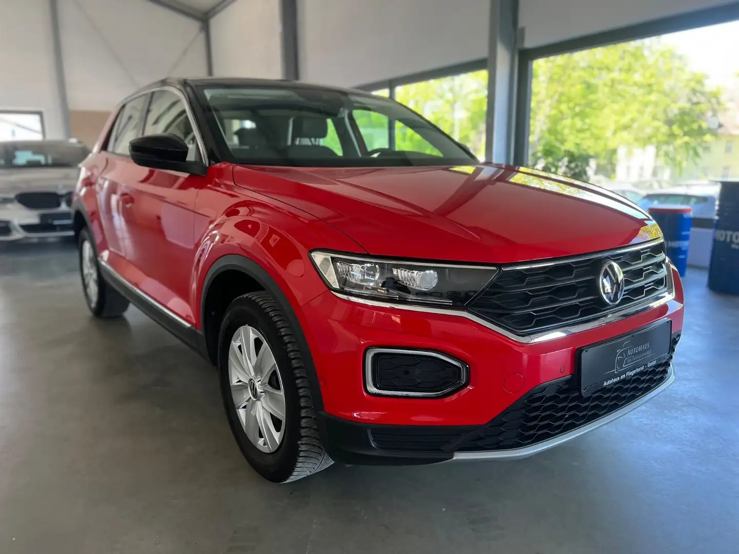 Volkswagen T-Roc 1.5 TSI Style LED/ACC/SHZ/Navi/PDC Rouge - 2