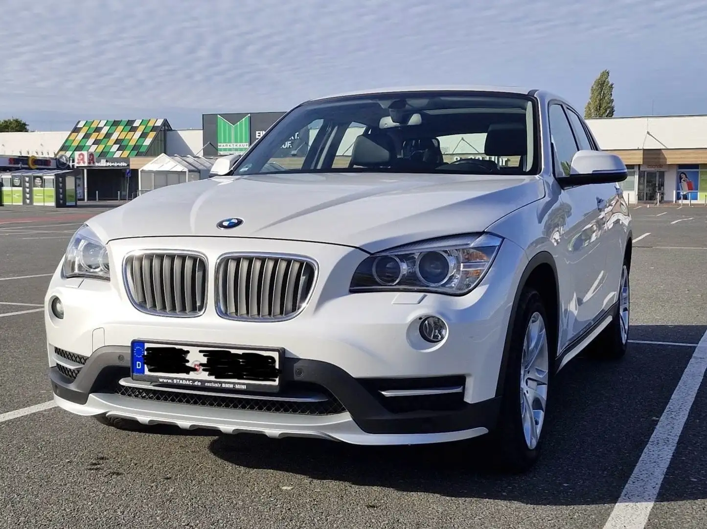 BMW X1 X1 sDrive20d Weiß - 2