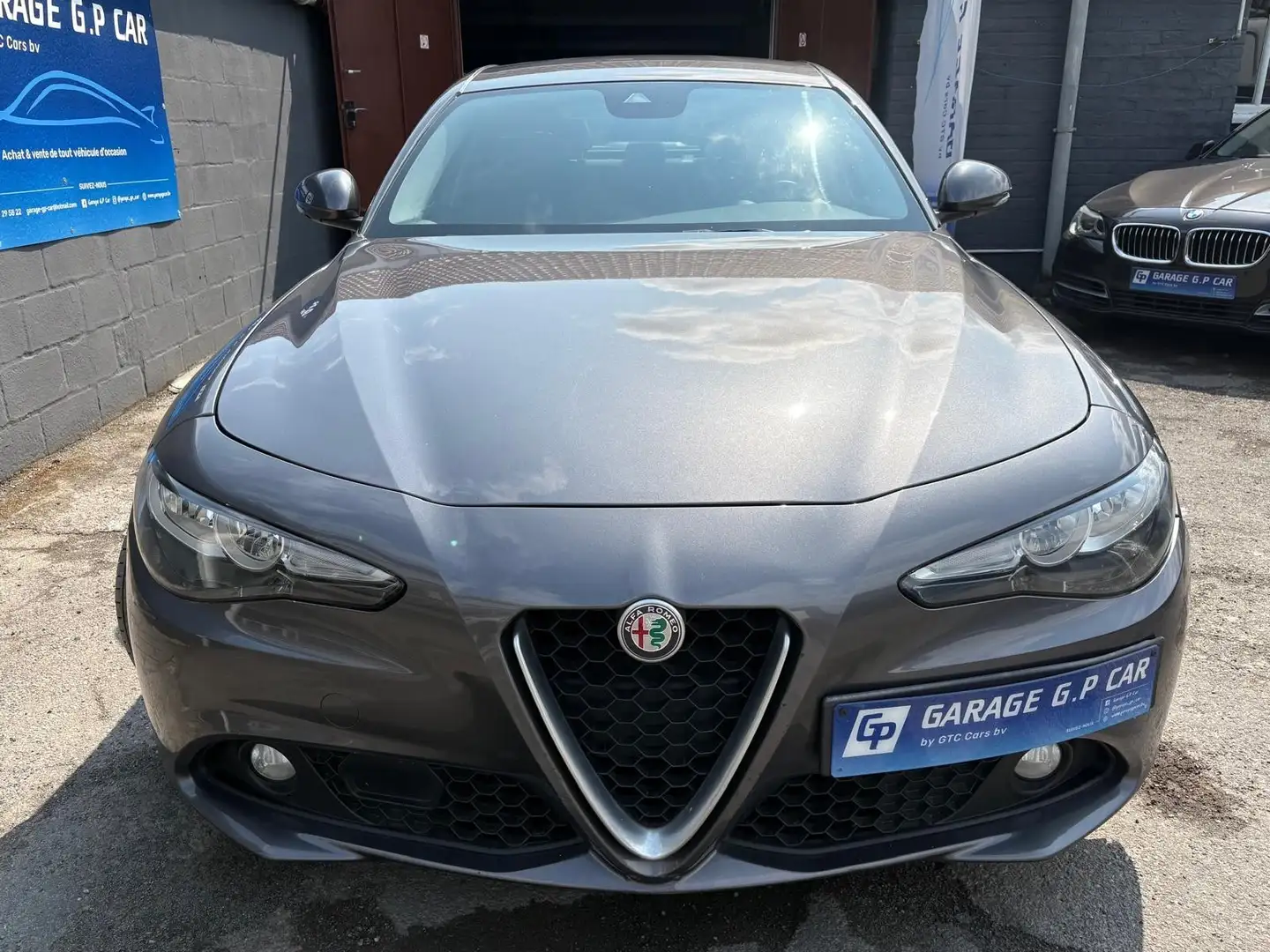 Alfa Romeo Giulia 2.2 JTDm | | PROBLÈME BOITE DE VITESSES Gris - 2