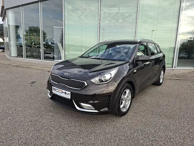 Kia Niro 1,6 GDI Hybrid Silber DCT