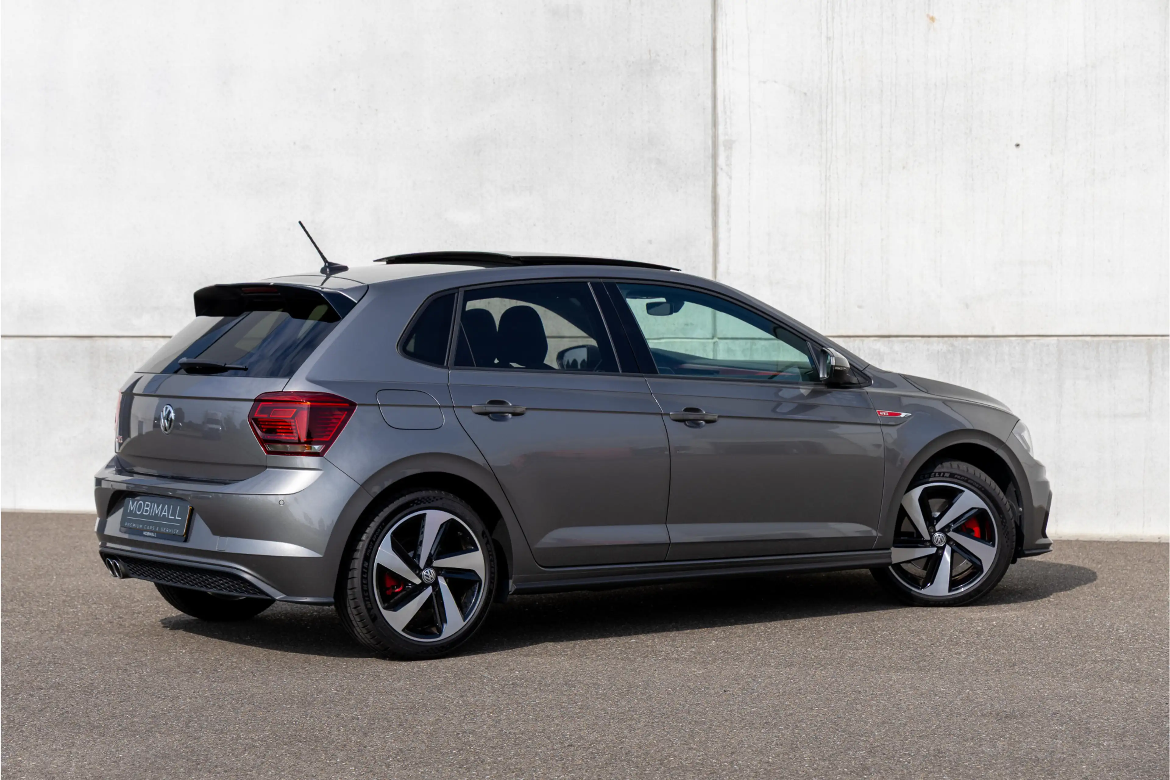 Volkswagen Polo GTI 2.0 TSI — photo 28