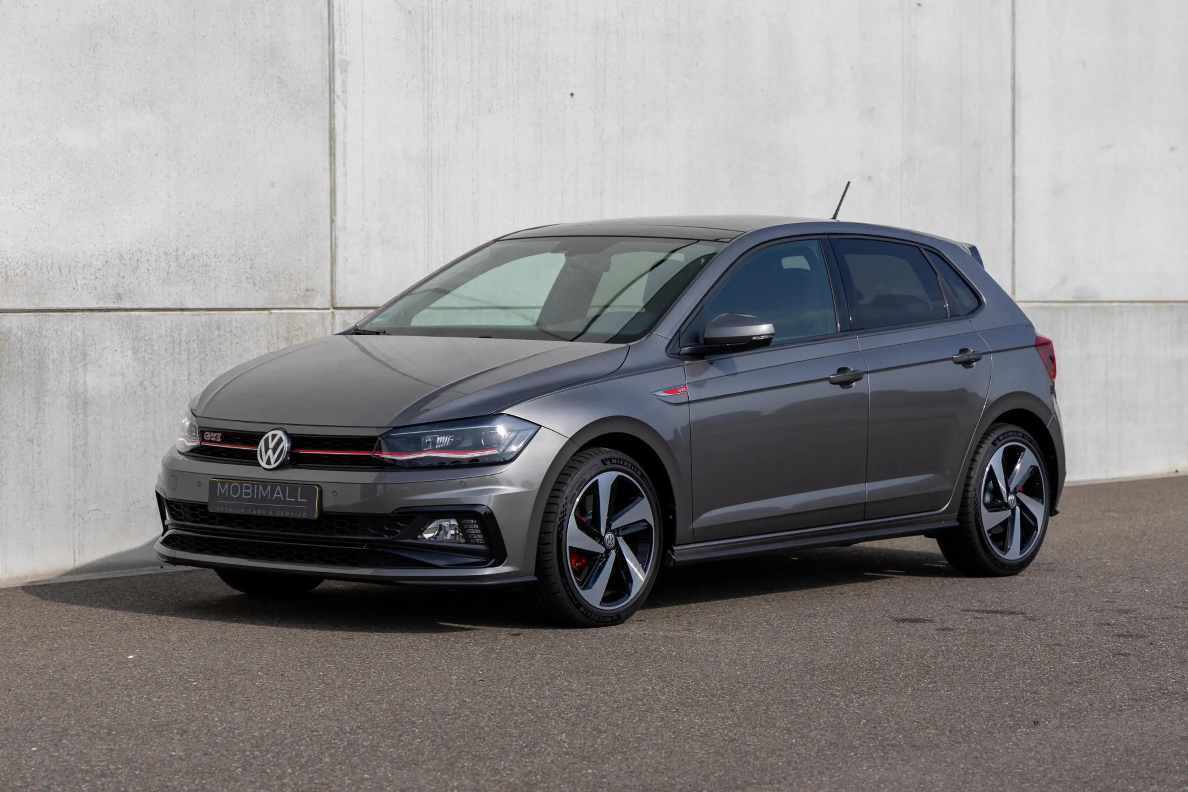Volkswagen Polo GTI 2.0 TSI — photo 16