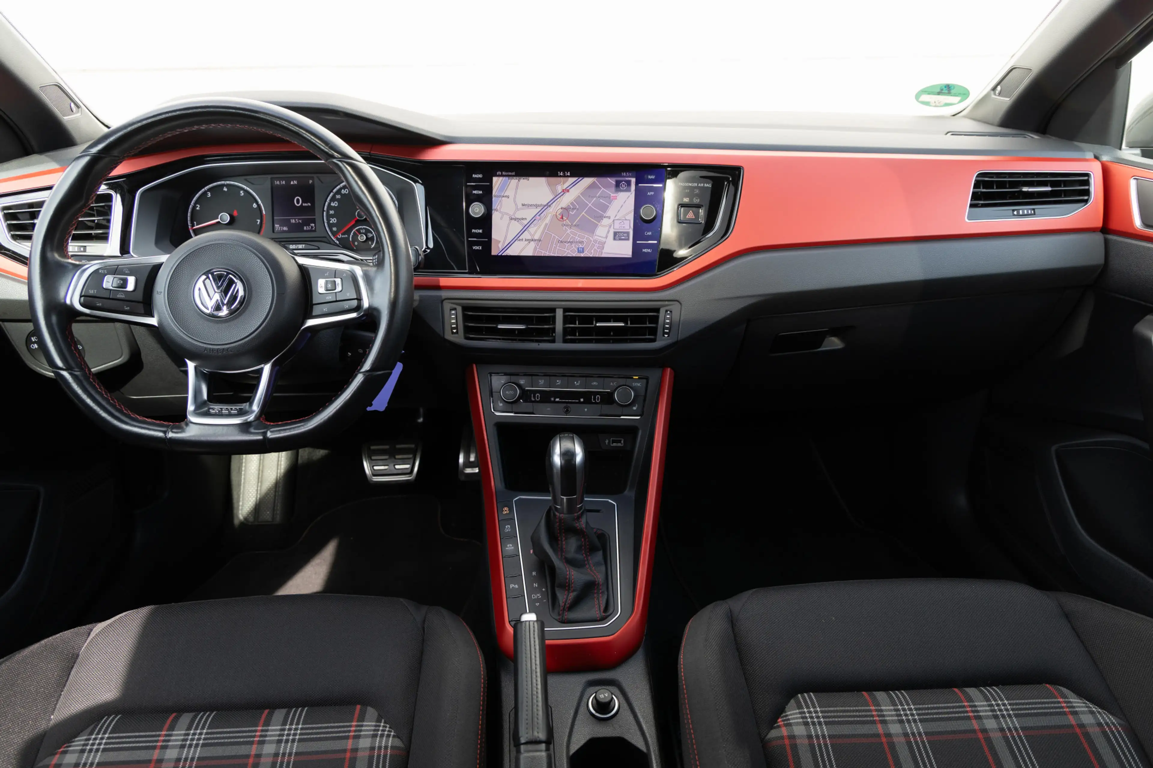 Volkswagen Polo GTI 2.0 TSI — photo 7