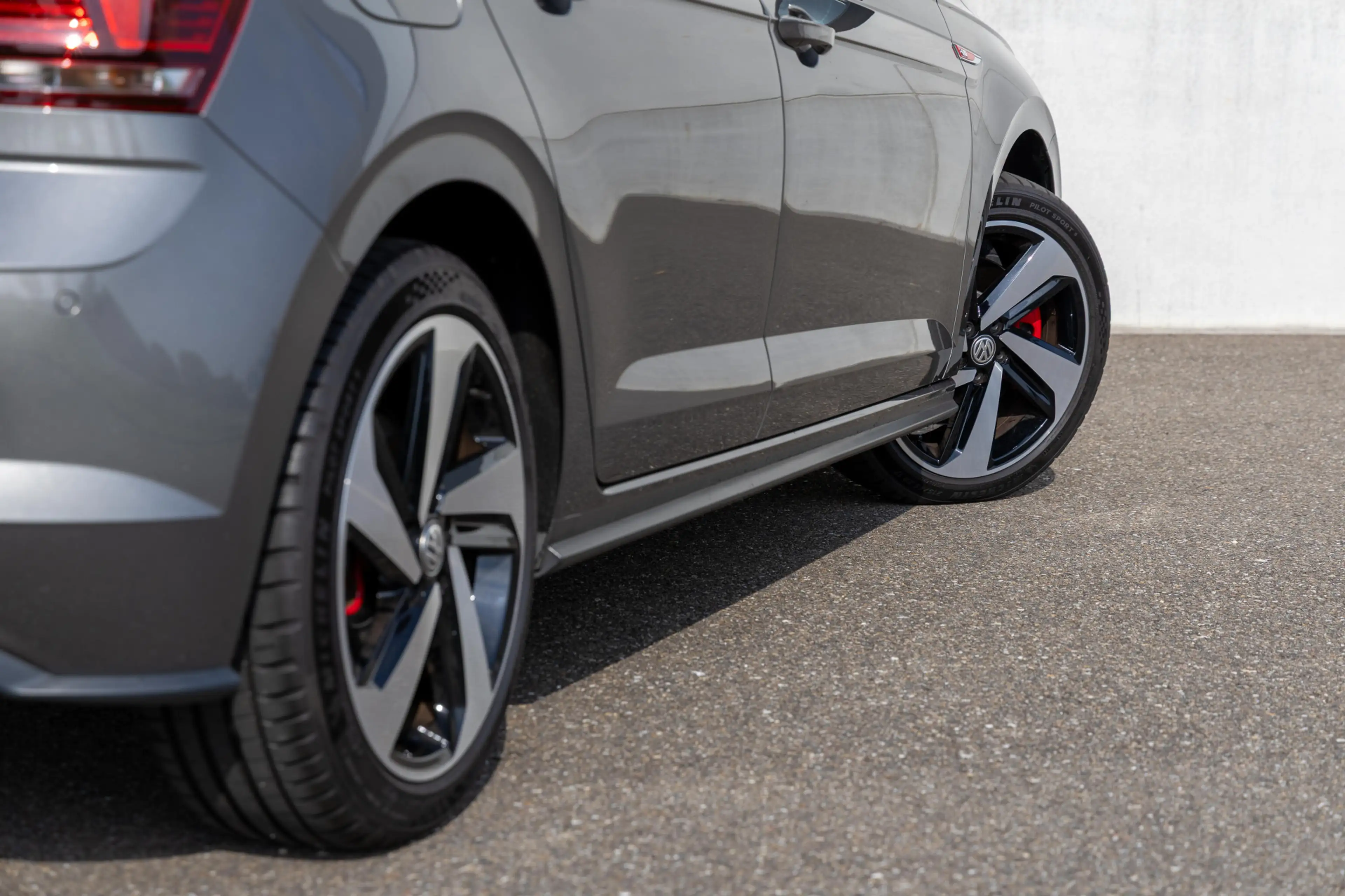Volkswagen Polo GTI 2.0 TSI — photo 29