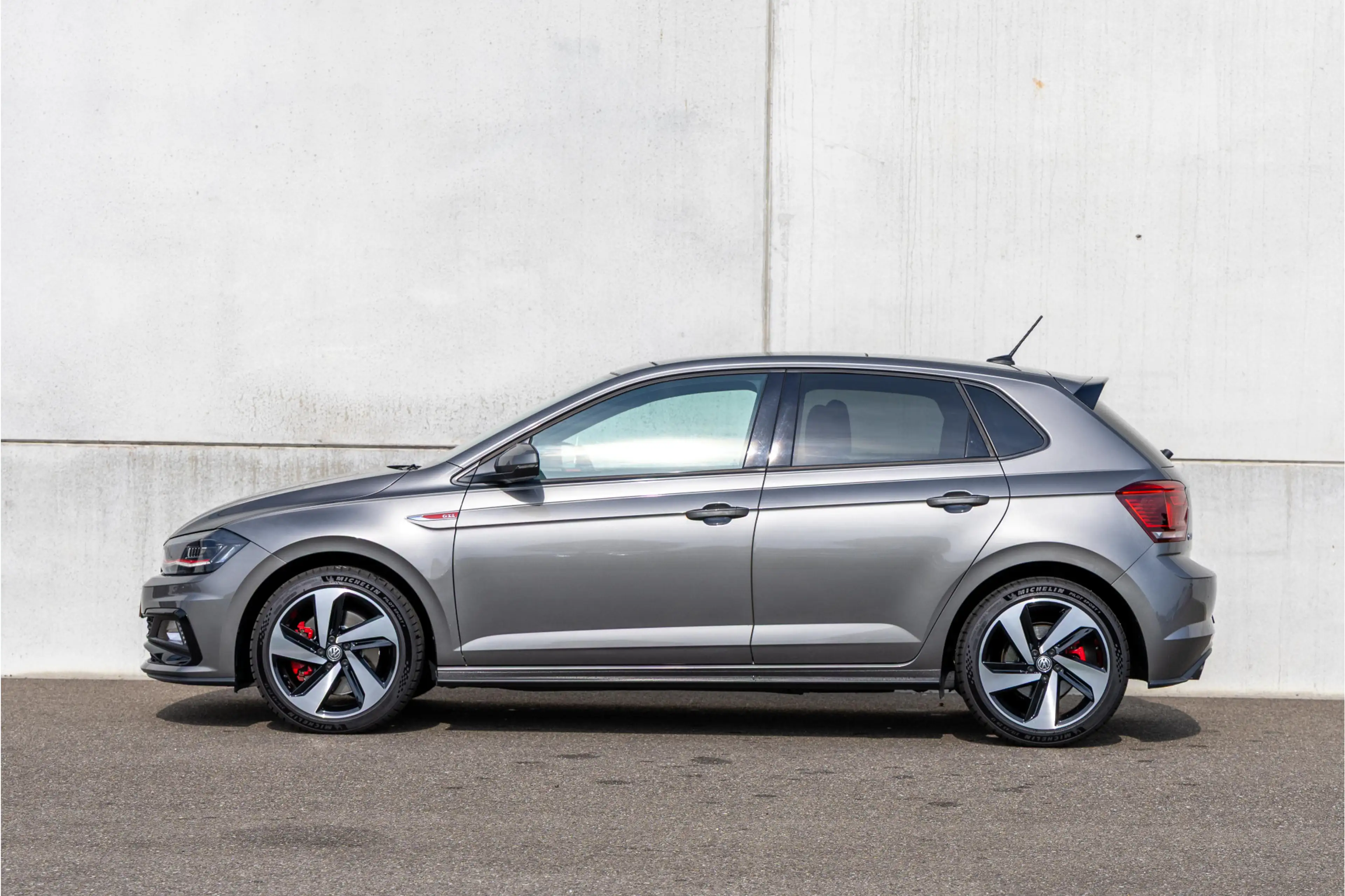 Volkswagen Polo GTI 2.0 TSI — photo 5