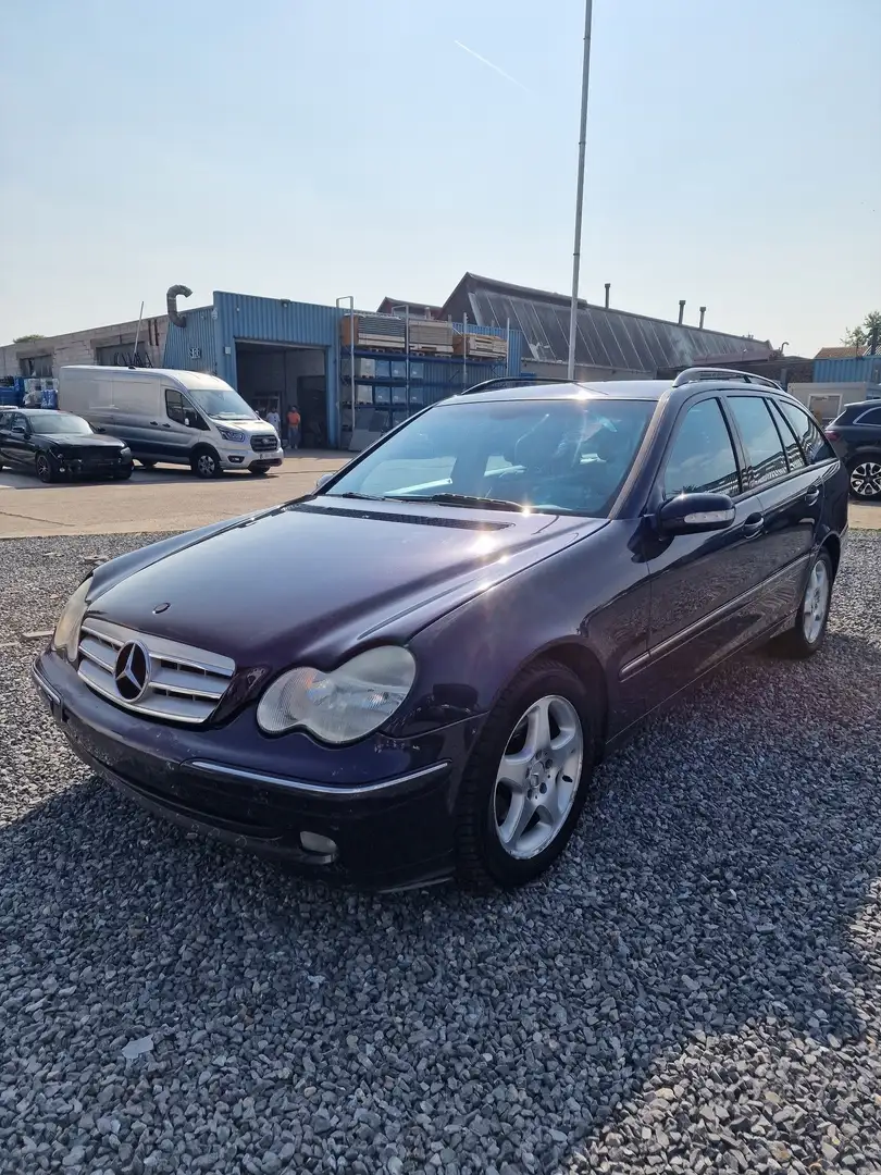Mercedes-Benz C 220 CDI Avantgarde // Marchand Mauve - 1