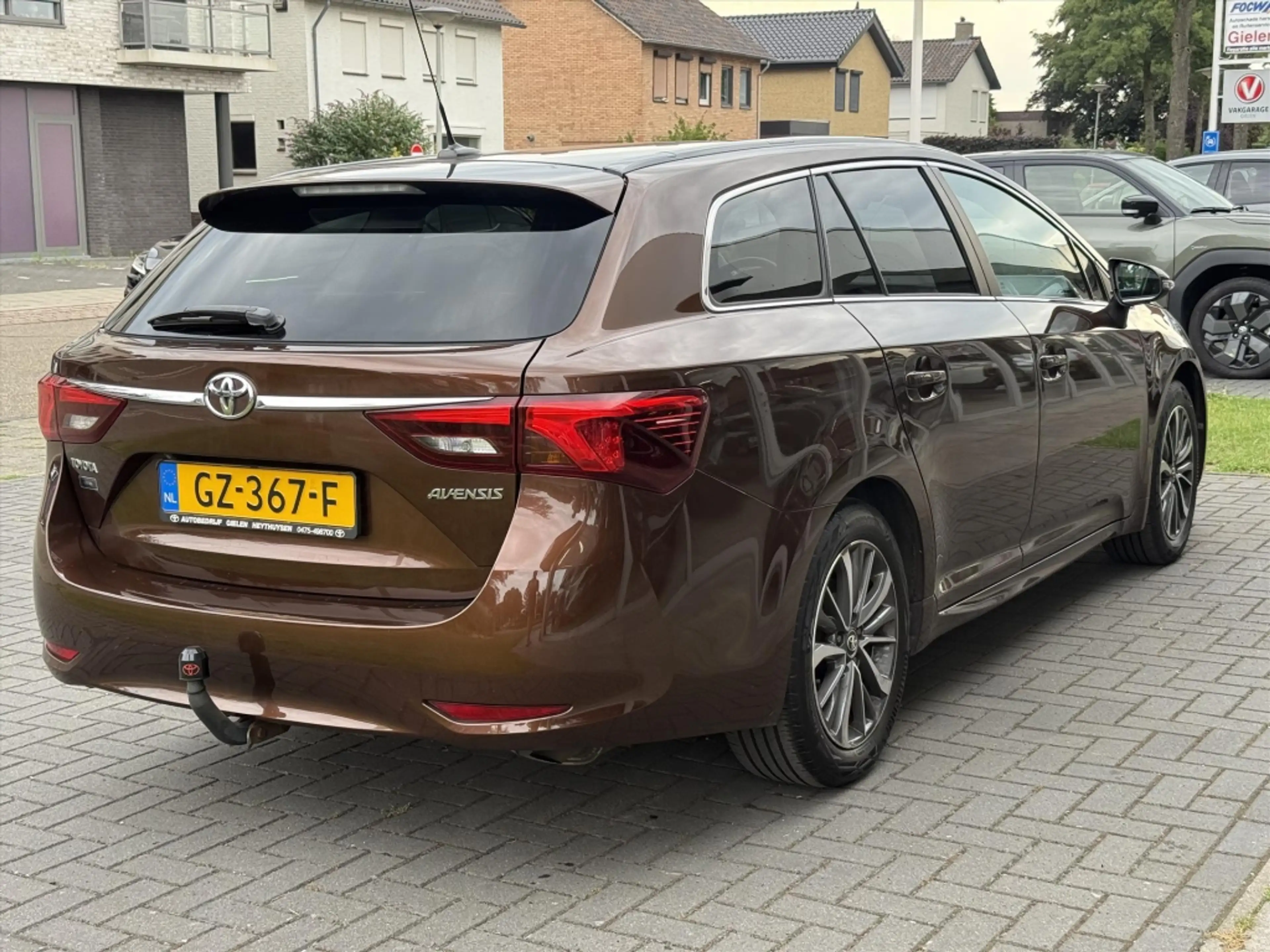 Toyota Avensis 1.8 VVT-i Lease Pro | 2e eigenaar, Trekhaak, Navig — photo 2
