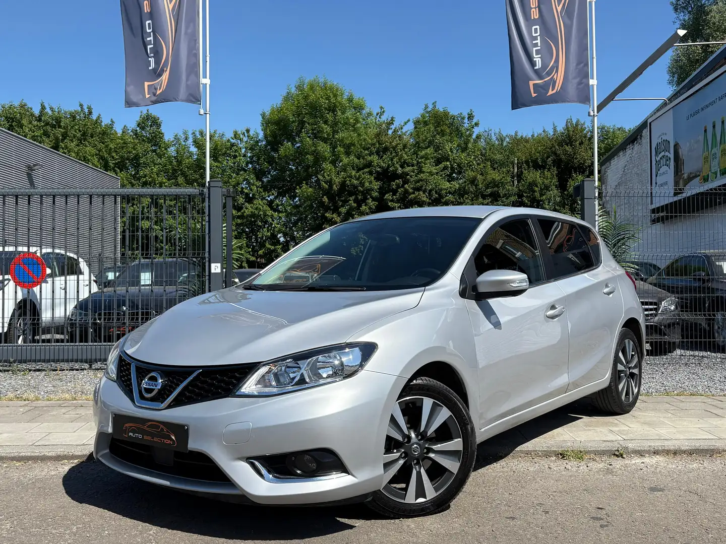 Nissan Pulsar 1.2i-NAVI-KEYLESS-ANGLES MORTS-EURO6-LANE ASSIST Argent - 1