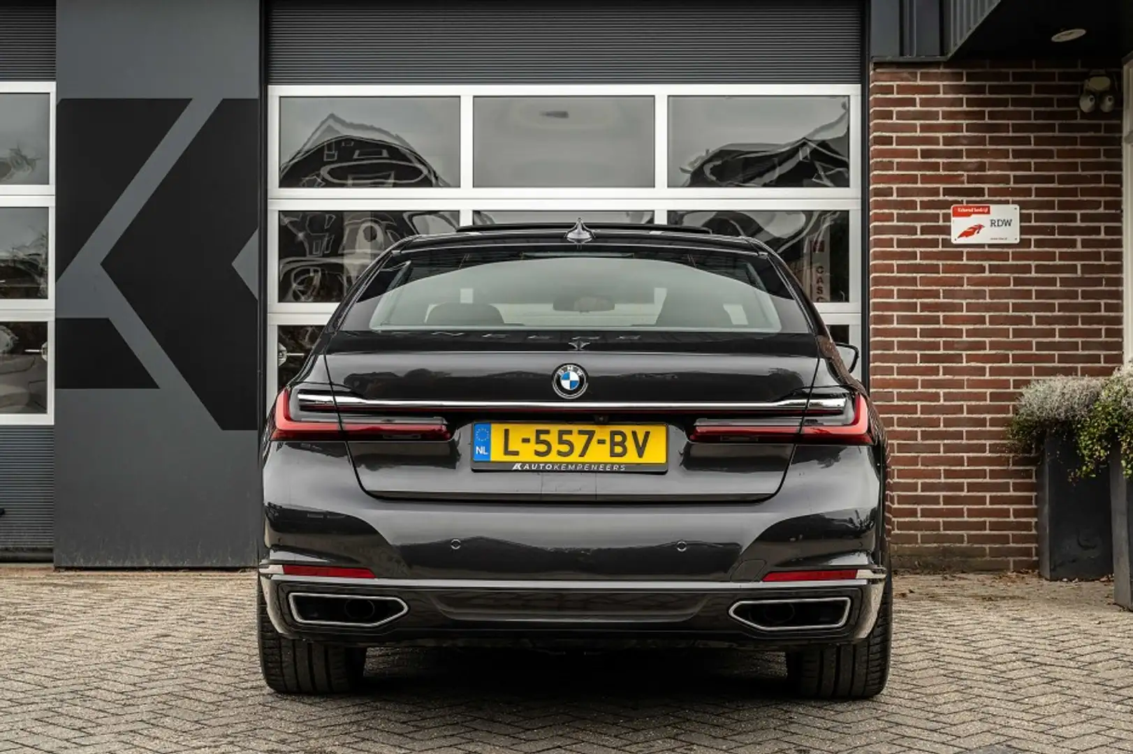 BMW 745 745e High Executive | Panorama | Head-Up | H/K | 4 Gris - 2