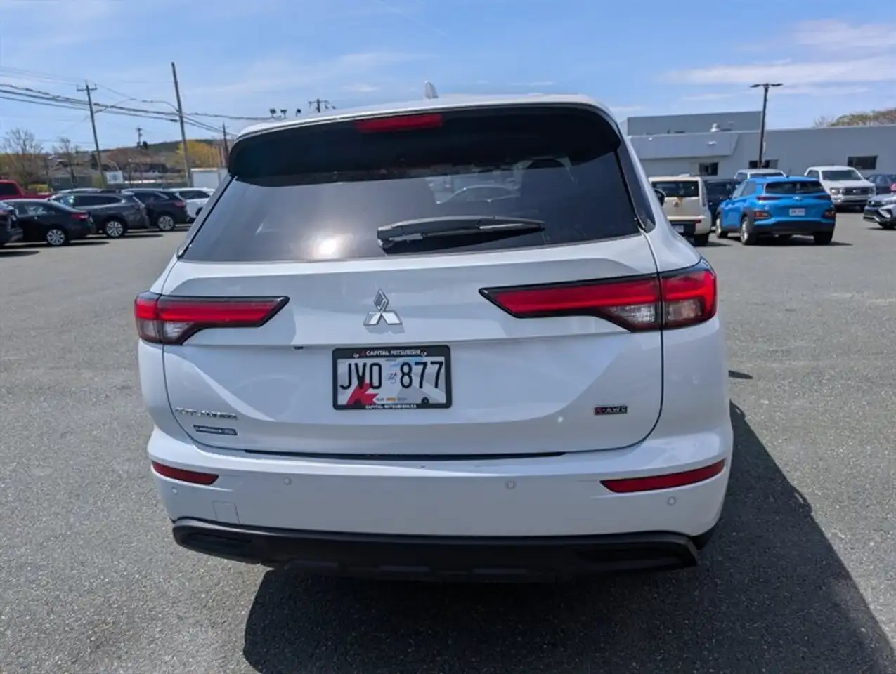 Mitsubishi Outlander photo Mitsubishi Outlander
