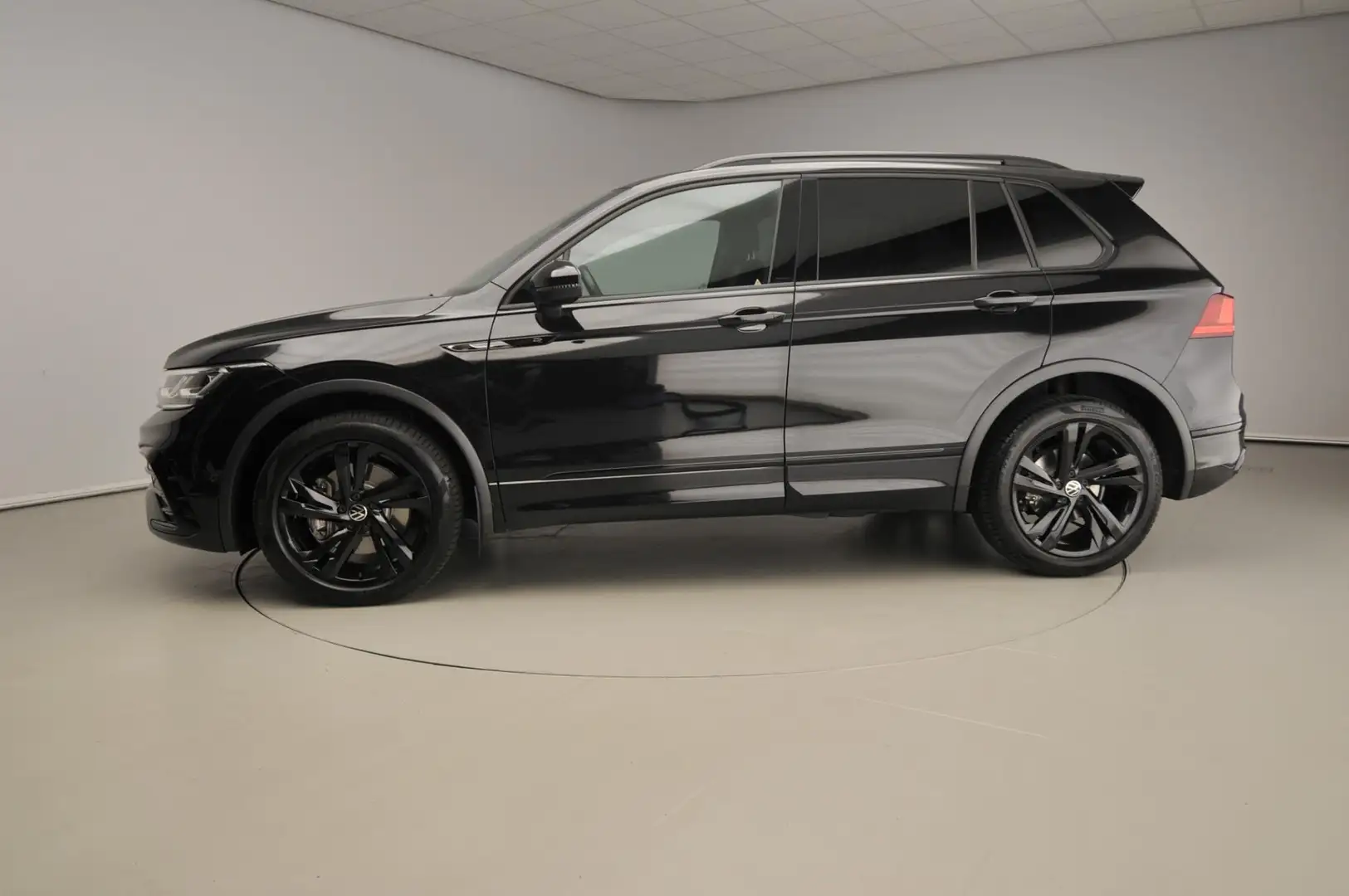 Volkswagen Tiguan 2.0 TSI 4Motion 190PK | Black Style | R-Line | Tre Zwart - 2