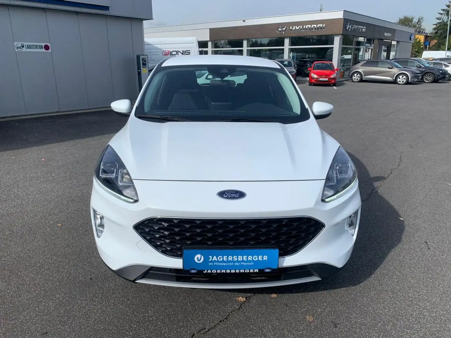 Ford Kuga 1,5 EcoBoost Cool & Connect Weiß - 2