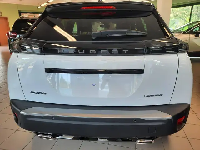 Peugeot 2008 view 8
