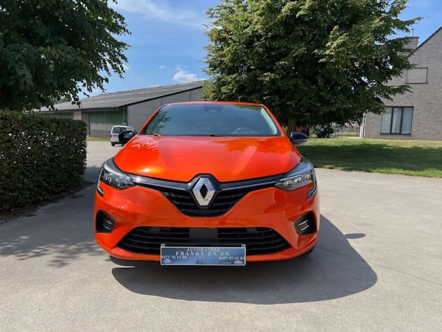 Renault Clio Clio TCe 90 Limited Airco*Navi*Sensoren*Alu velgen Oranje - 2