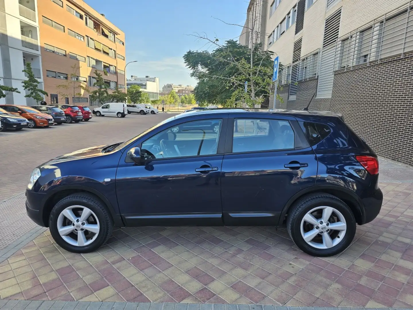 Nissan Qashqai 1.5dCi Tekna 4x2 Azul - 2
