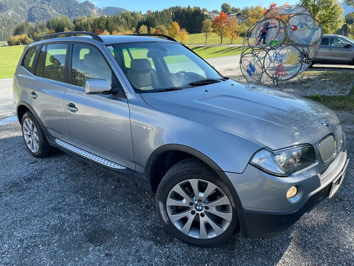 BMW X3 3,0sd Österreich-Paket Aut. Grau - 2