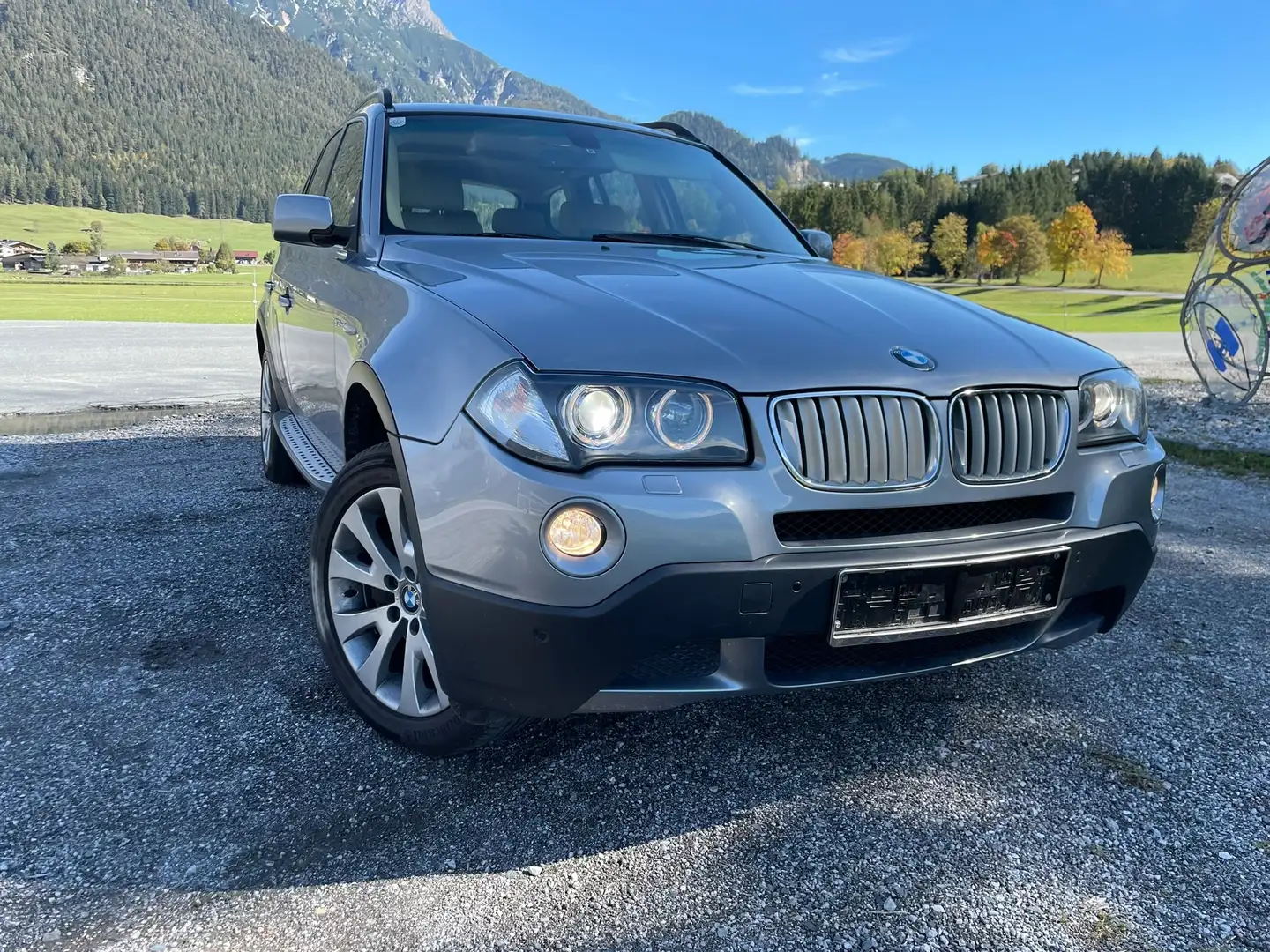 BMW X3 3,0sd Österreich-Paket Aut. Grau - 1