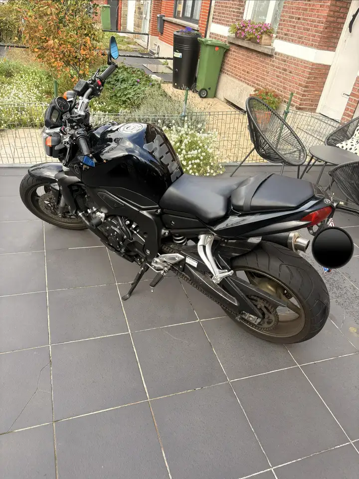 Yamaha FZ 1
