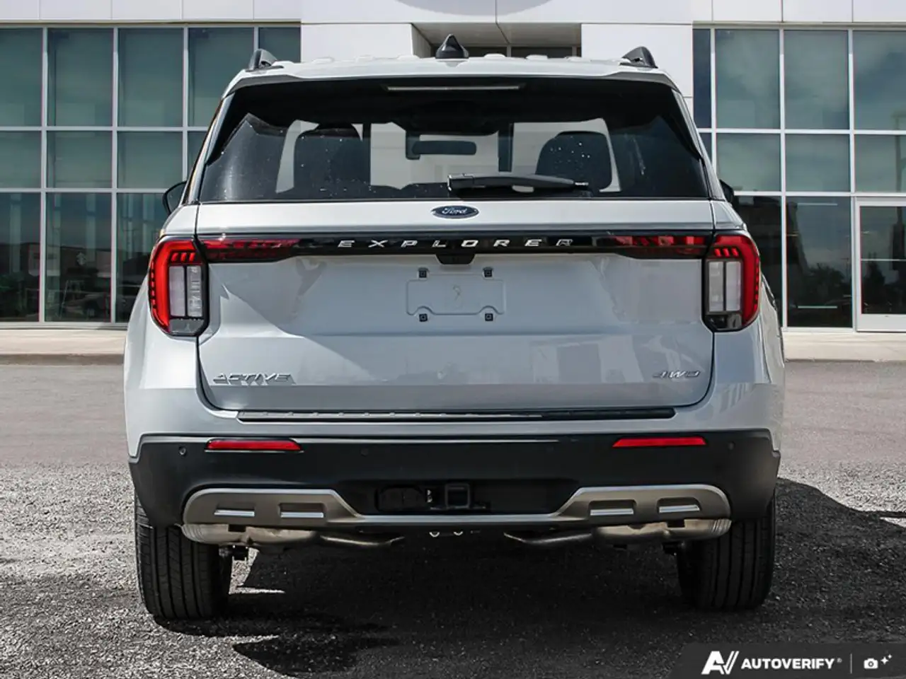 Ford Explorer photo Ford Explorer