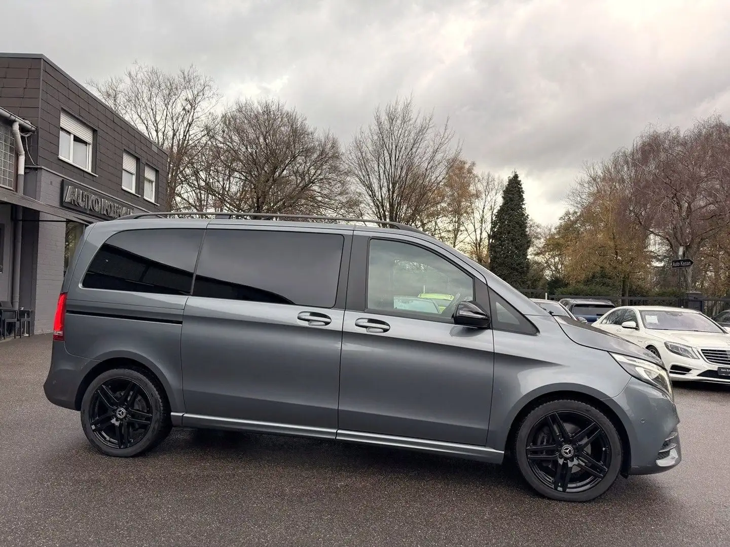 Mercedes-Benz V 250 V250d EDITION AMG Line 1Hand/6Sitz/Comand/Kamera Gris - 2