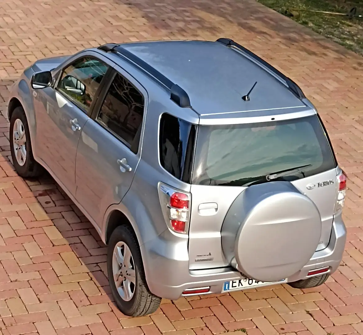 Daihatsu Terios 1.5 Be You - 1