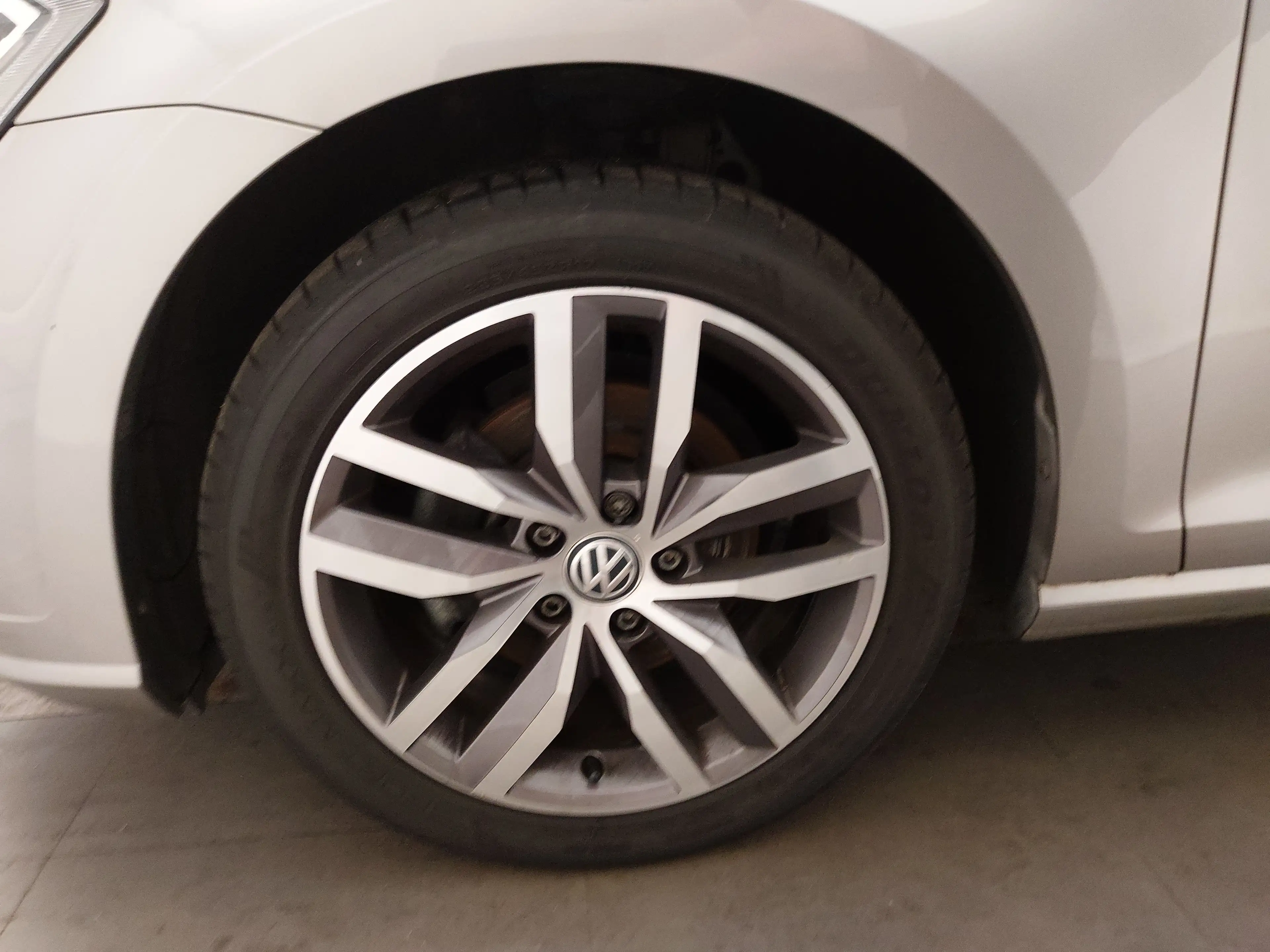 Volkswagen Golf Highline Navi LED Pano Massage T-LEDER KLIMA RADIO MFL SHZ GSD PDC STHZG AHK DAB — photo 8