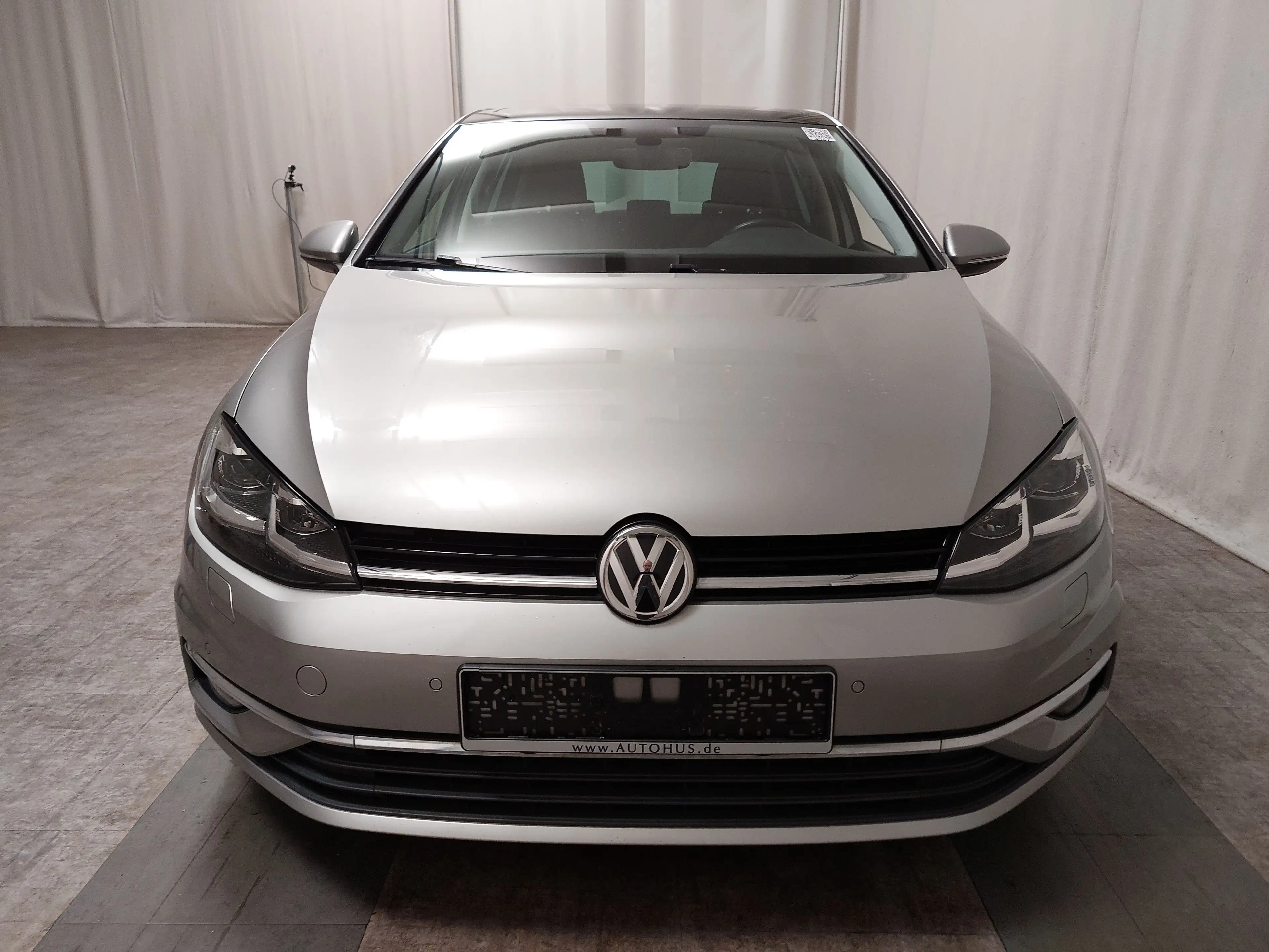 Volkswagen Golf Highline Navi LED Pano Massage T-LEDER KLIMA RADIO MFL SHZ GSD PDC STHZG AHK DAB — photo 9