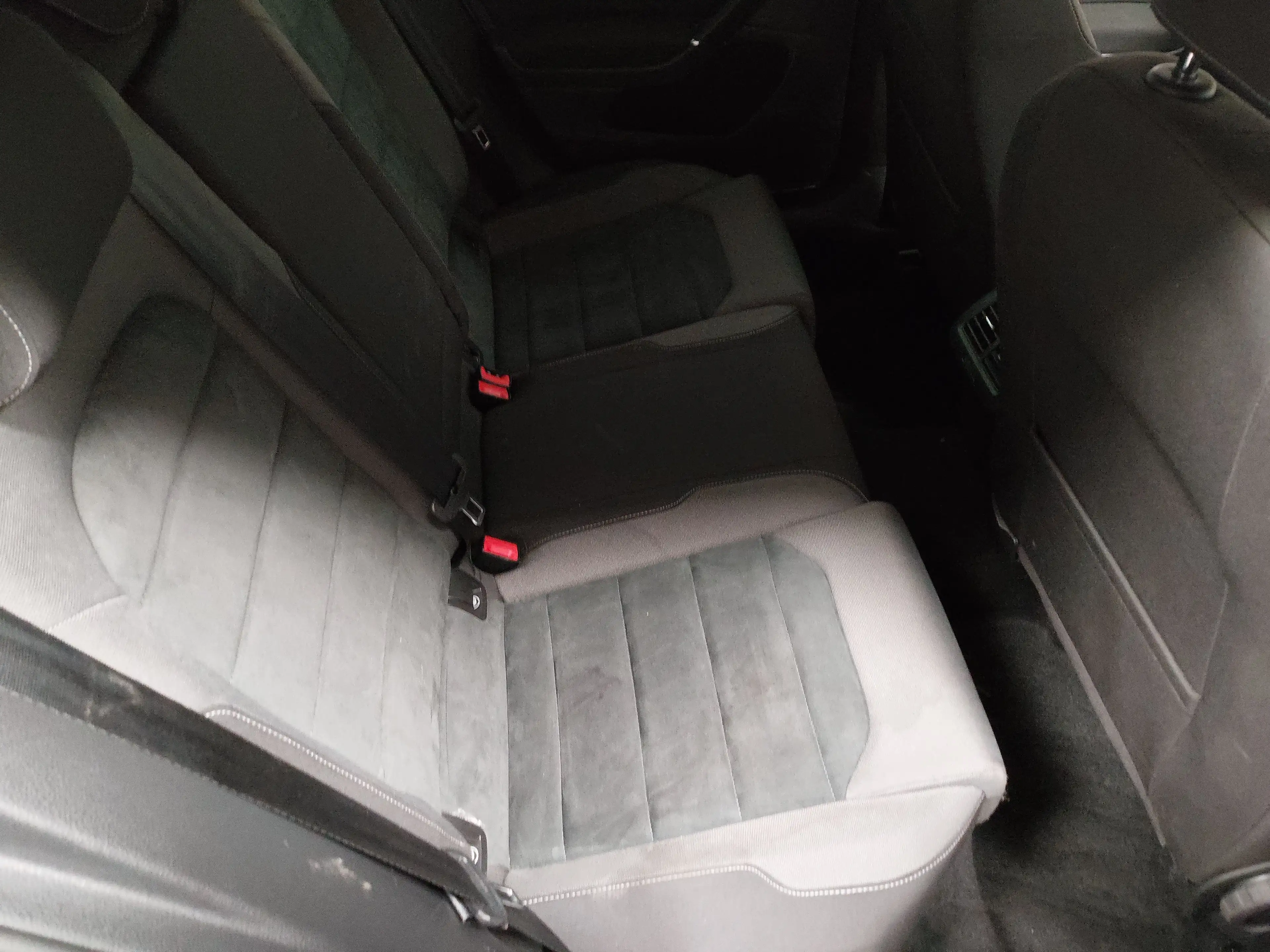 Volkswagen Golf Highline Navi LED Pano Massage T-LEDER KLIMA RADIO MFL SHZ GSD PDC STHZG AHK DAB — photo 12