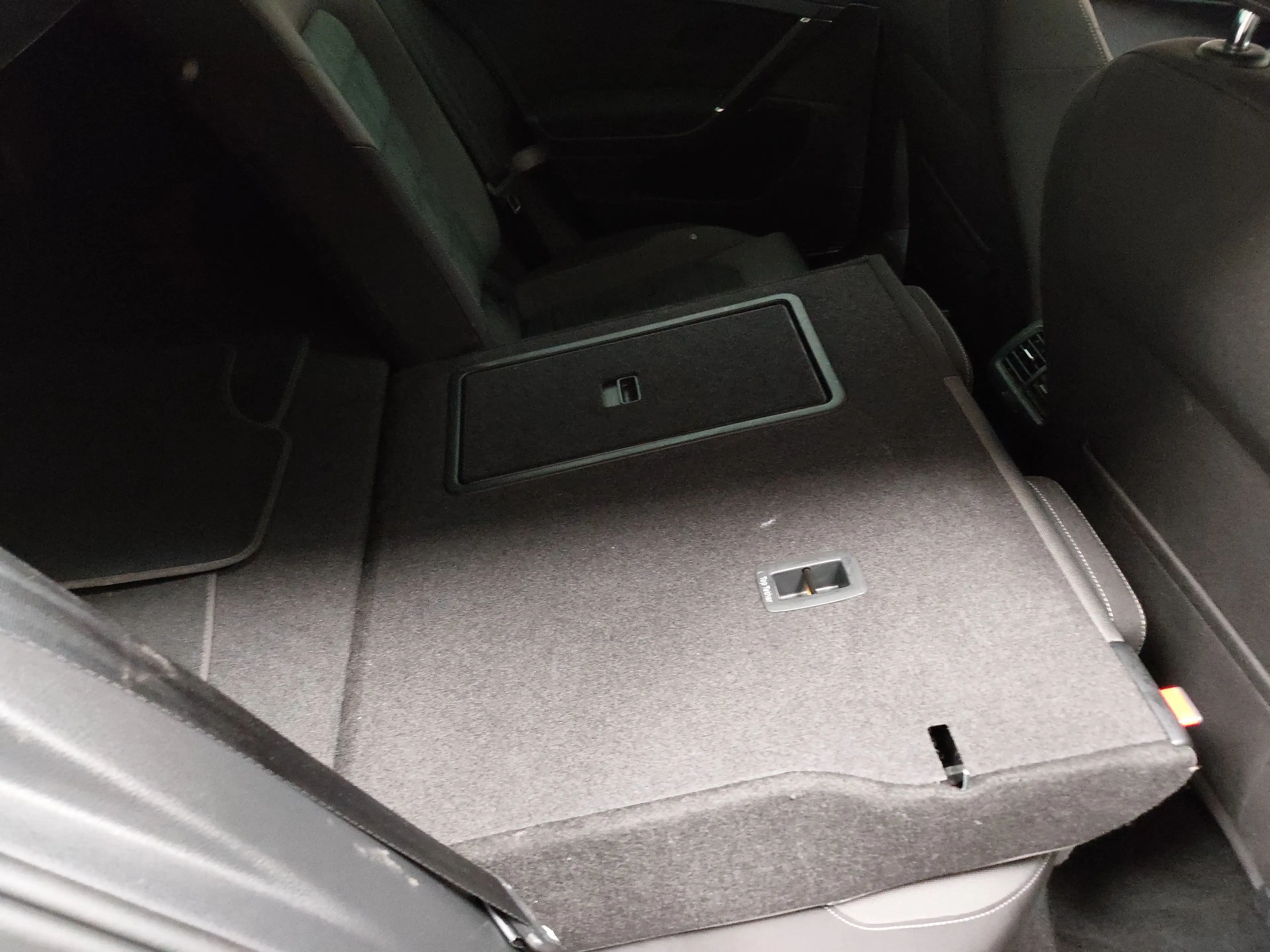 Volkswagen Golf Highline Navi LED Pano Massage T-LEDER KLIMA RADIO MFL SHZ GSD PDC STHZG AHK DAB — photo 11
