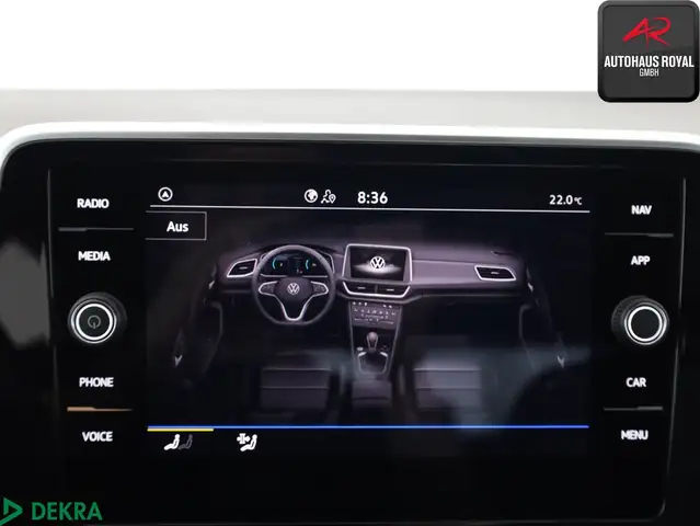 Volkswagen T-Roc view 15