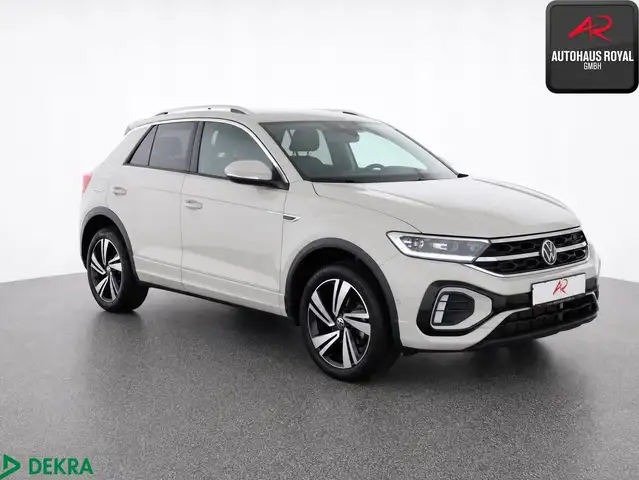 Volkswagen T-Roc view 7