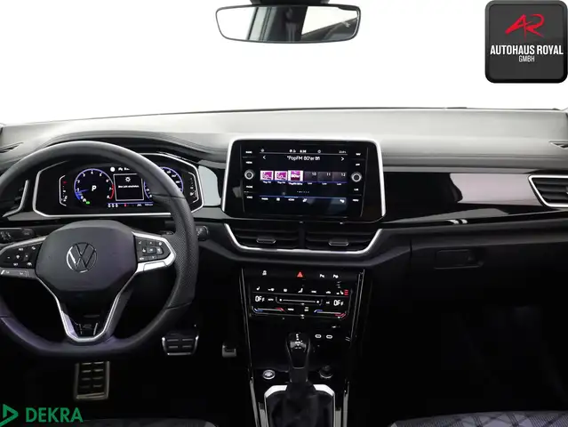 Volkswagen T-Roc view 10