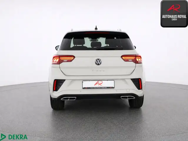 Volkswagen T-Roc view 4
