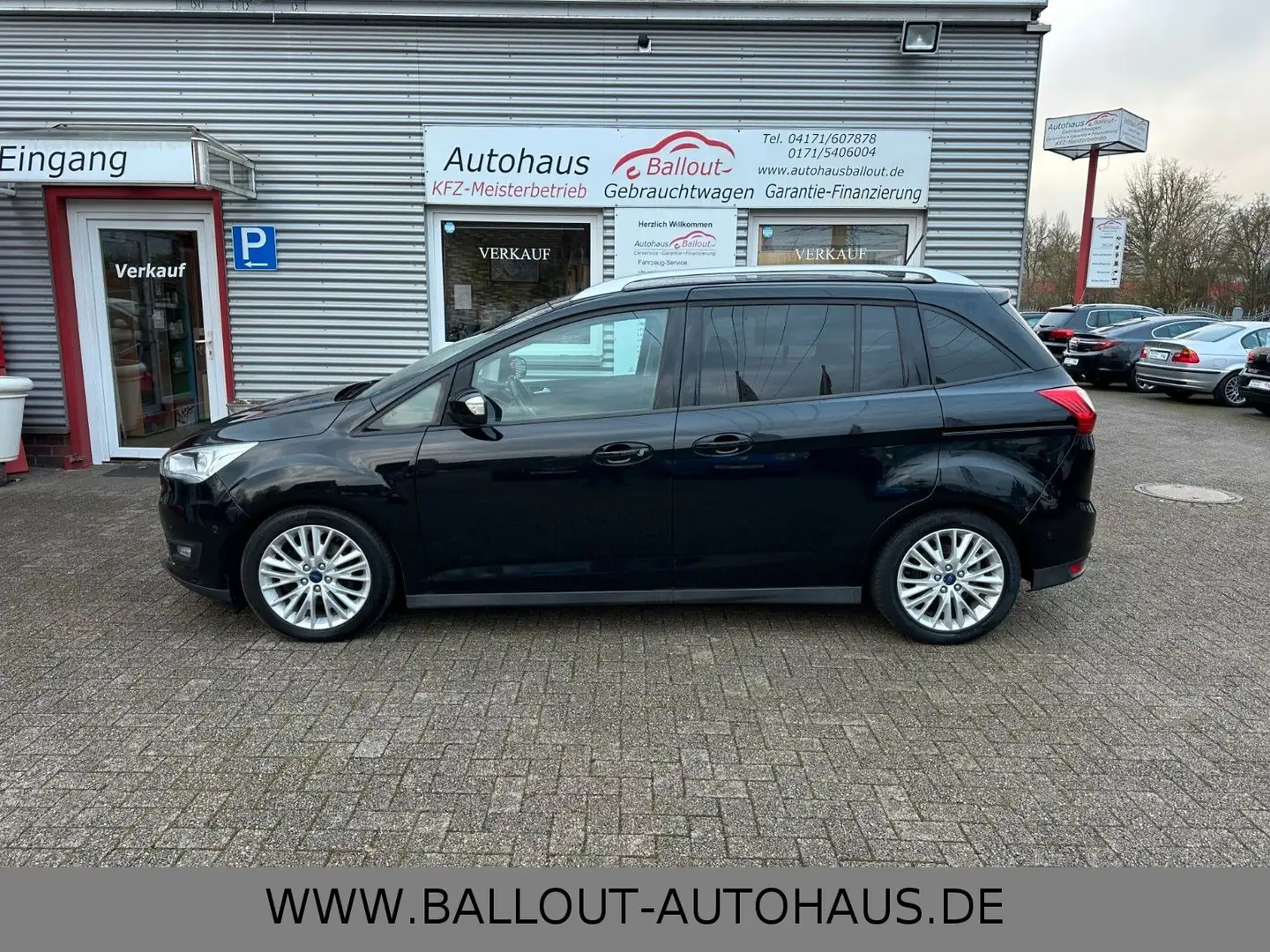 Ford Grand C-Max *2.HAND*KLIMA*AHK*SNY*7SITZER*KAMERA* Schwarz - 1