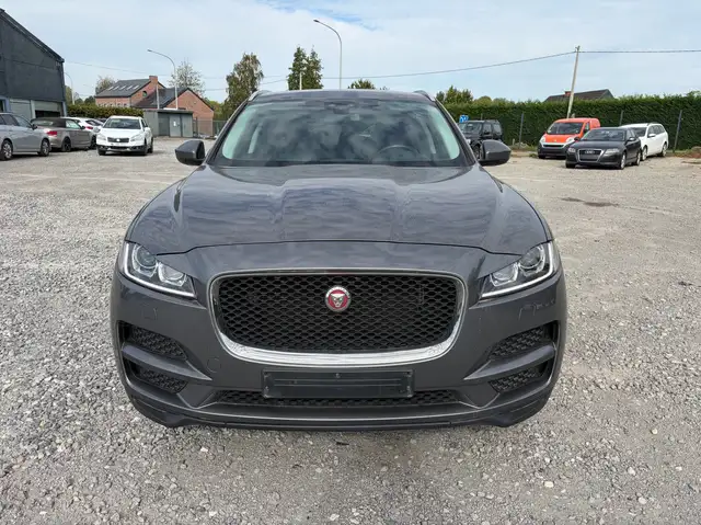 Jaguar F-Pace F-Pace 2.0 D AWD Portfolio