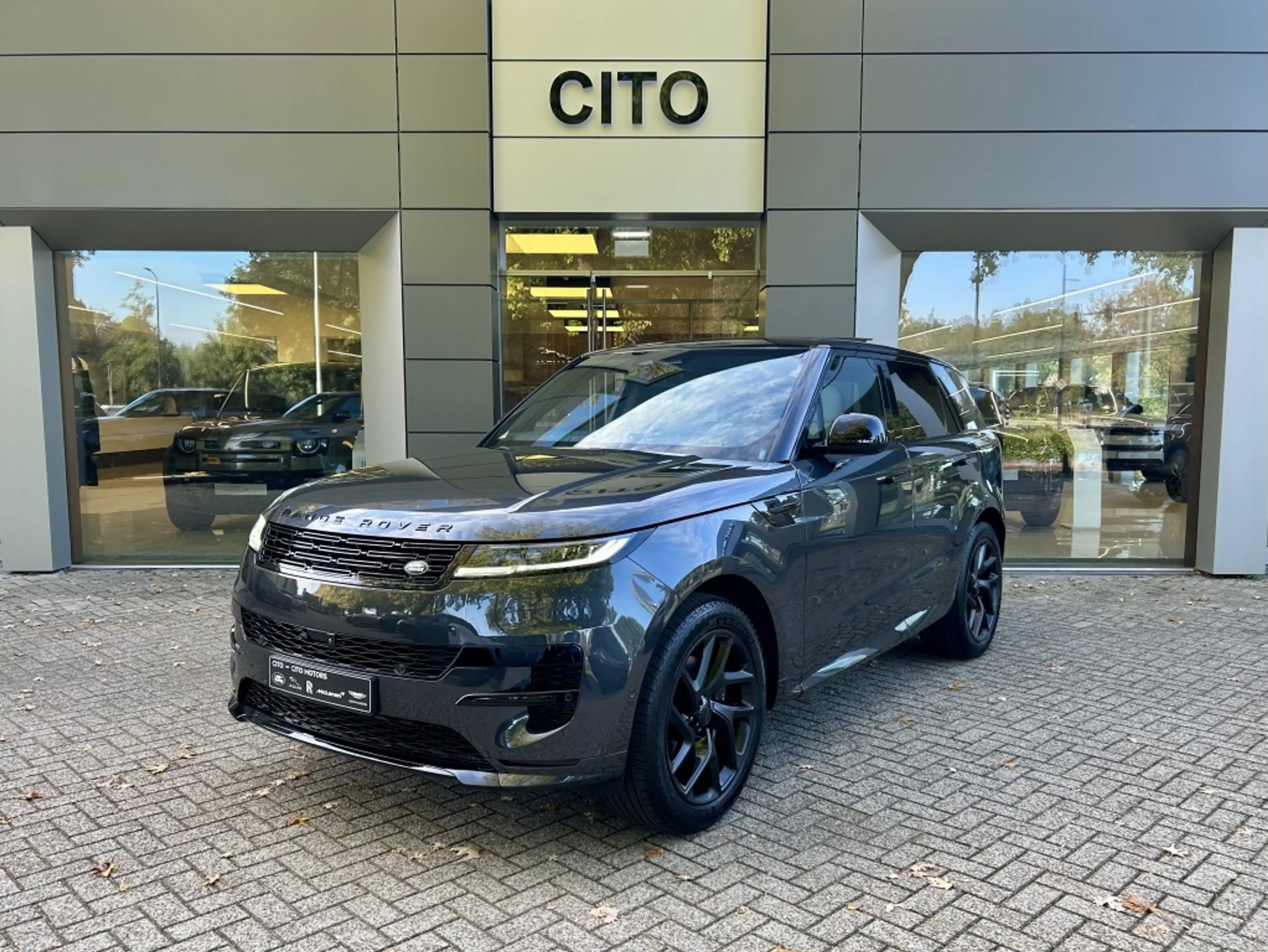 Land Rover Range Rover Sport P460e AWD PHEV Battersea Edition