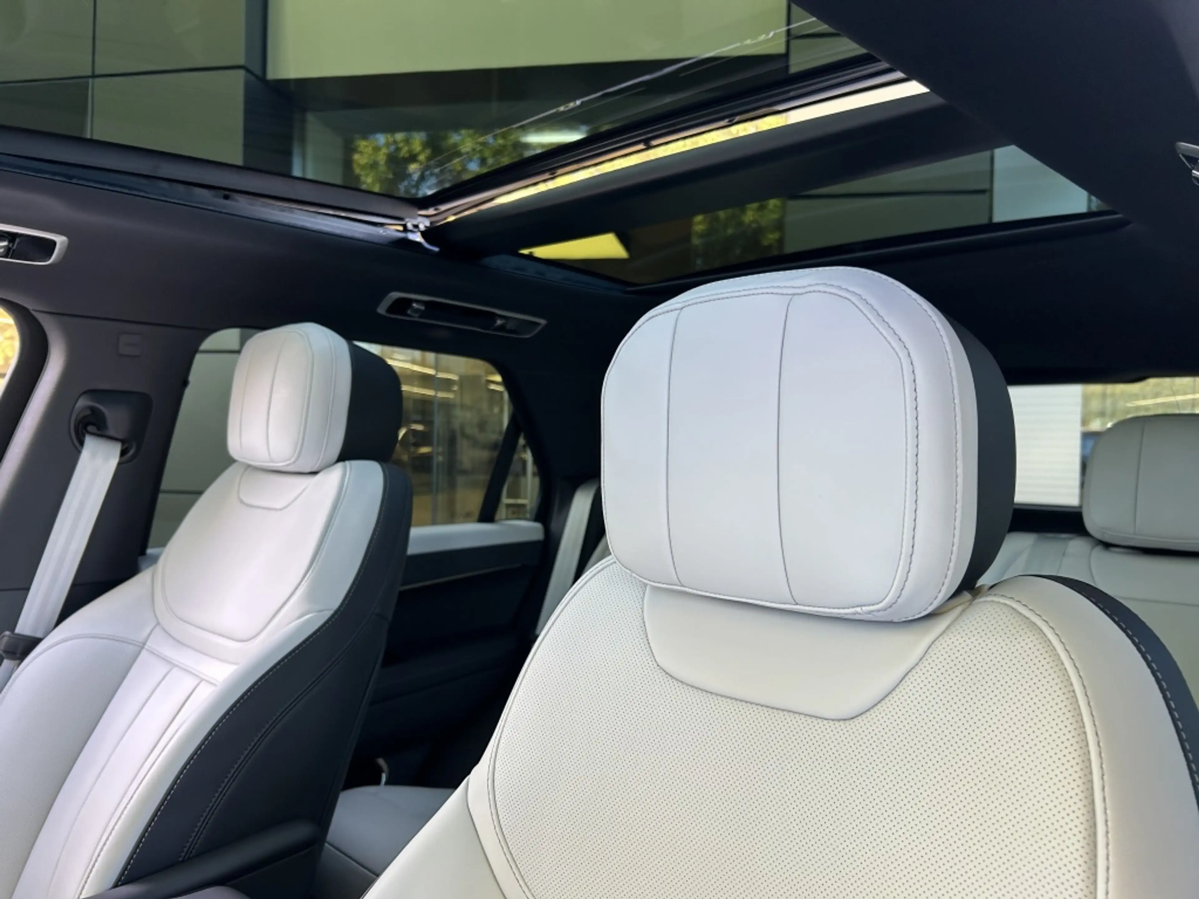 Land Rover Range Rover Sport P460e AWD PHEV Battersea Edition — photo 14