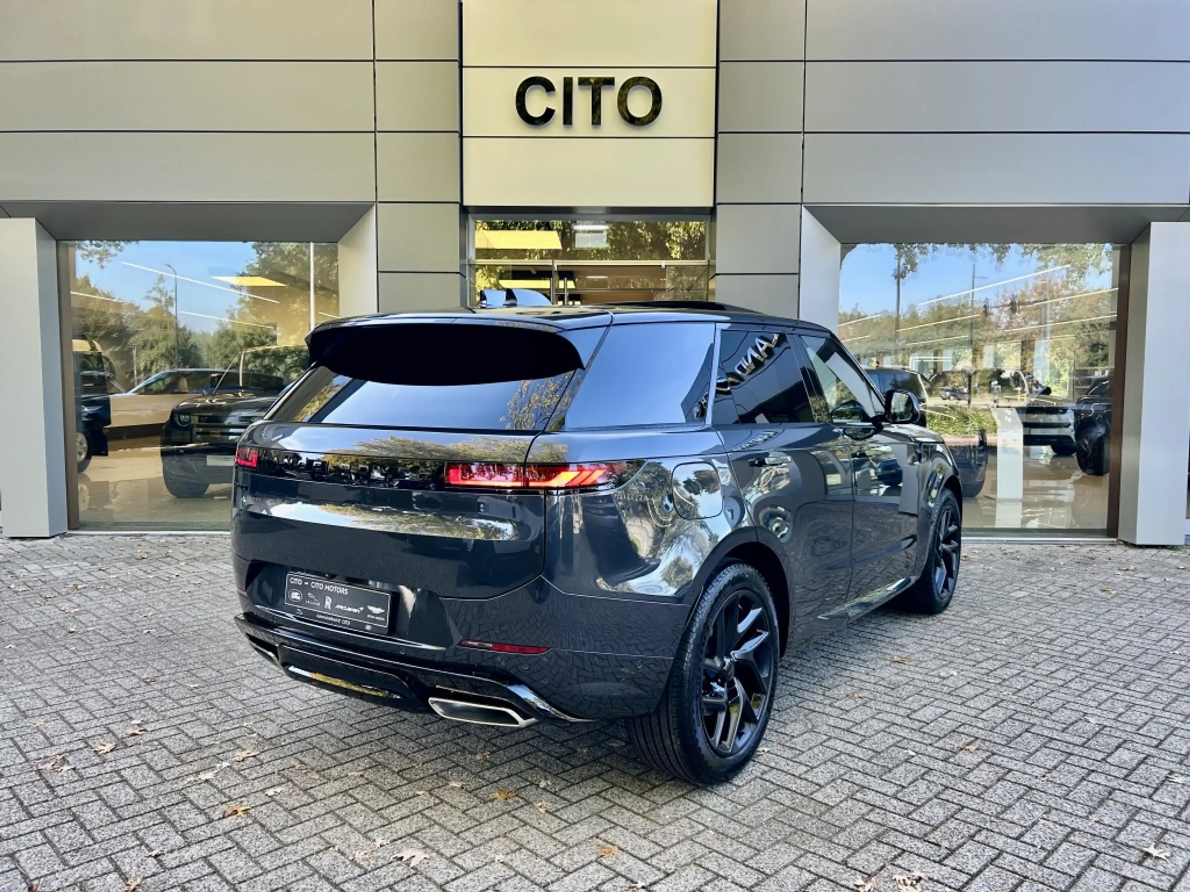 Land Rover Range Rover Sport P460e AWD PHEV Battersea Edition — photo 3
