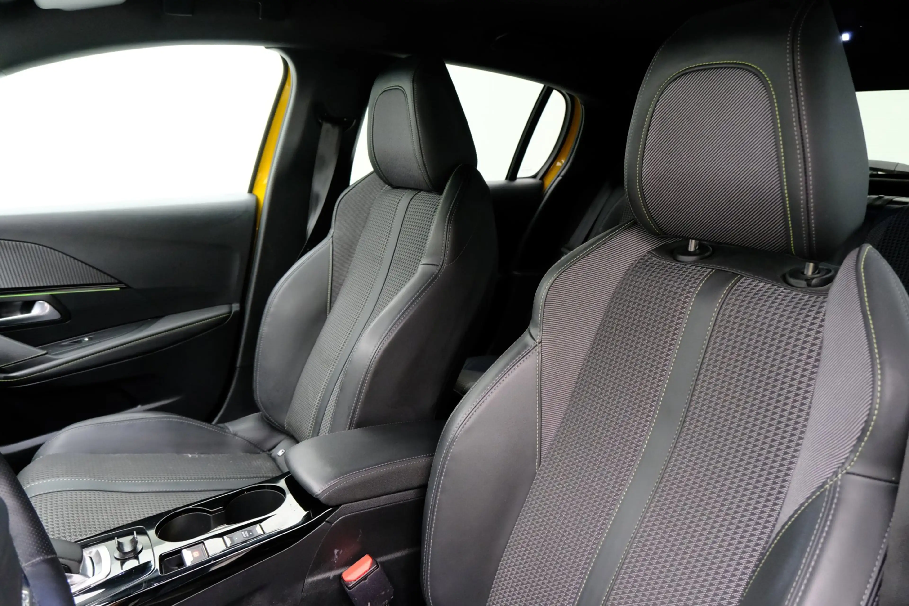Peugeot e-208 EV GT 350 50 kWh Aut. Navi|Virtual Display|1e Eig| — photo 36