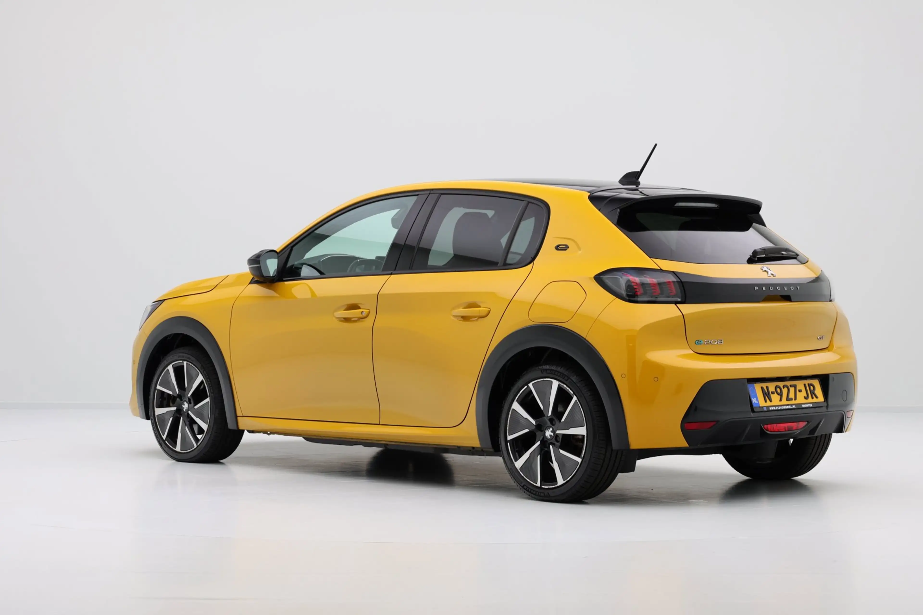 Peugeot e-208 EV GT 350 50 kWh Aut. Navi|Virtual Display|1e Eig| — photo 40